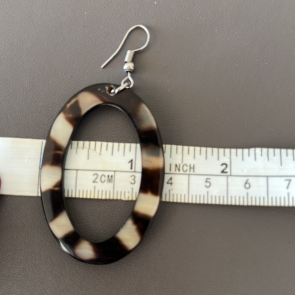 Artist crafted handmade striped oval earrings - Picture 4 of 4